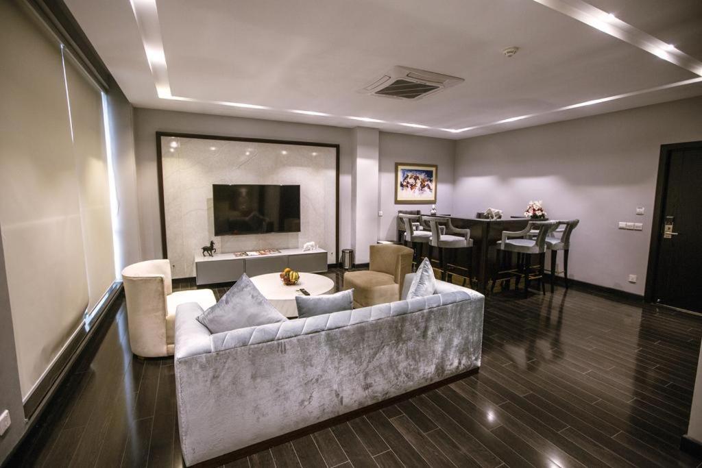 Grand Ittehad Boutique Hotel 라호르 외부 사진